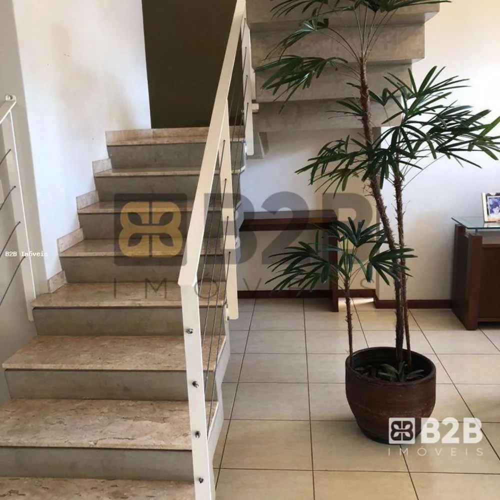 Casa, 3 quartos, 270 m² - Foto 4