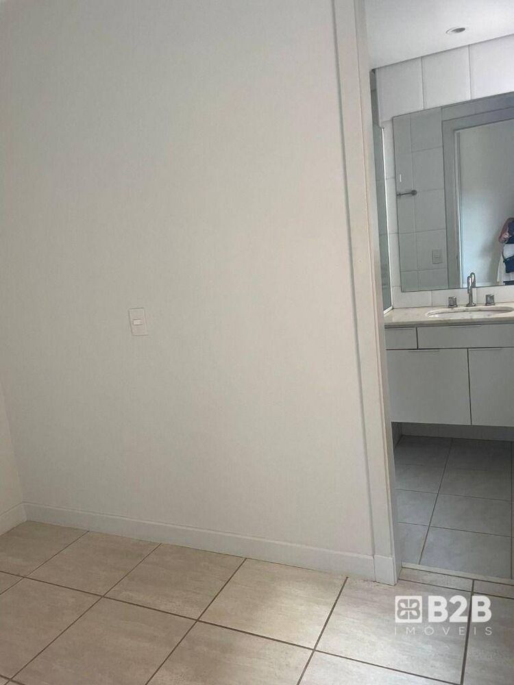 Apartamento à venda com 3 quartos, 140m² - Foto 13