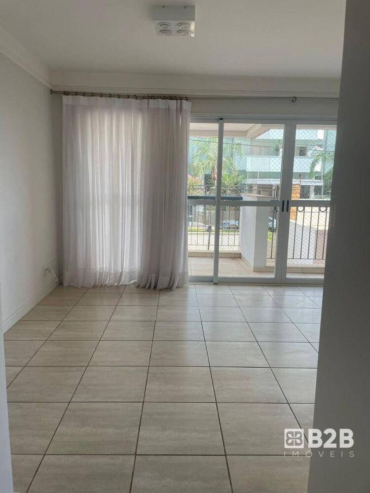 Apartamento à venda com 3 quartos, 140m² - Foto 1