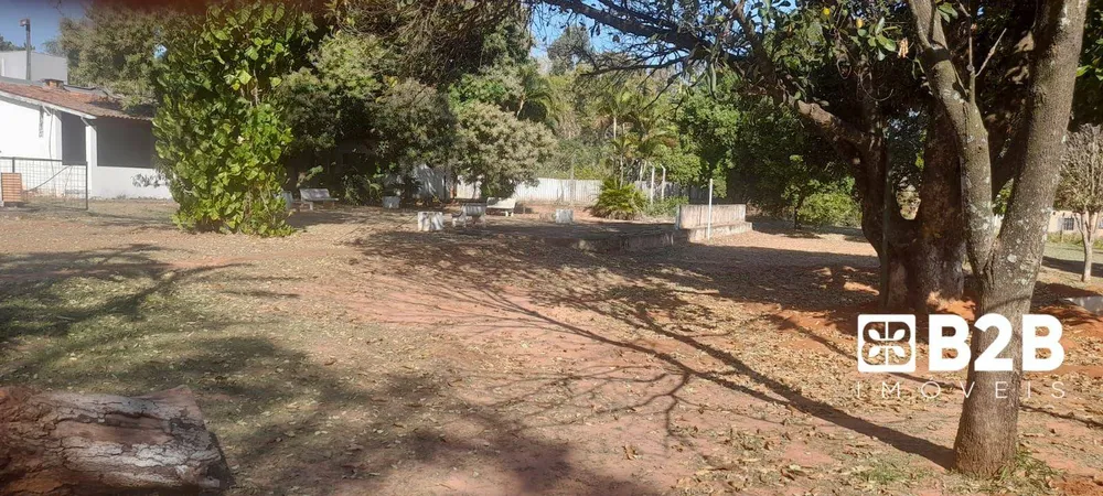 Chácara, 8 quartos, 7498 m² - Foto 1
