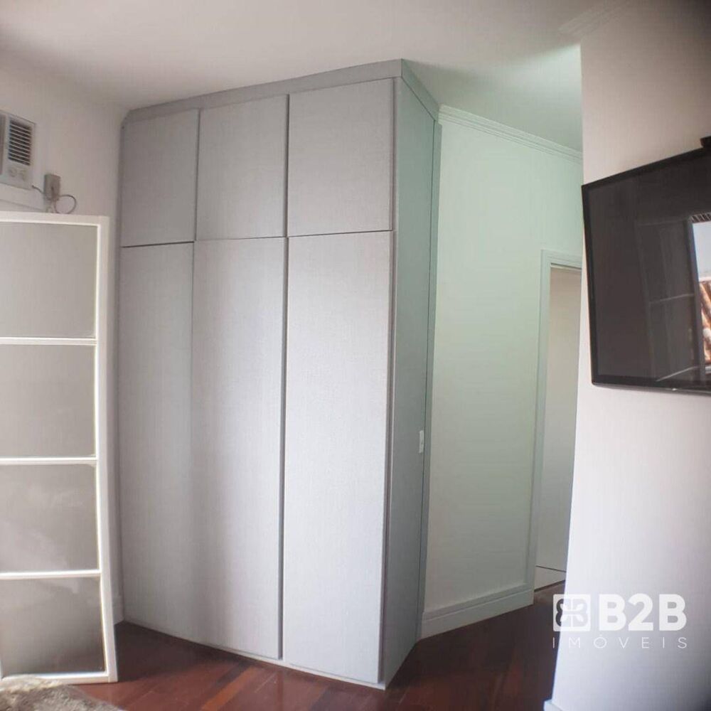 Casa à venda com 3 quartos, 360m² - Foto 3