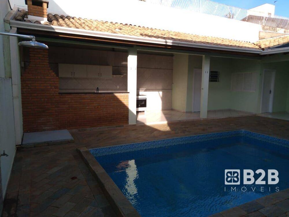 Casa à venda com 3 quartos, 360m² - Foto 1