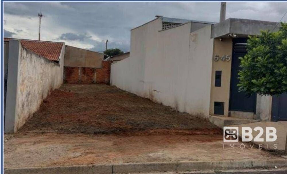 Terreno à venda, 180M2 - Foto 1