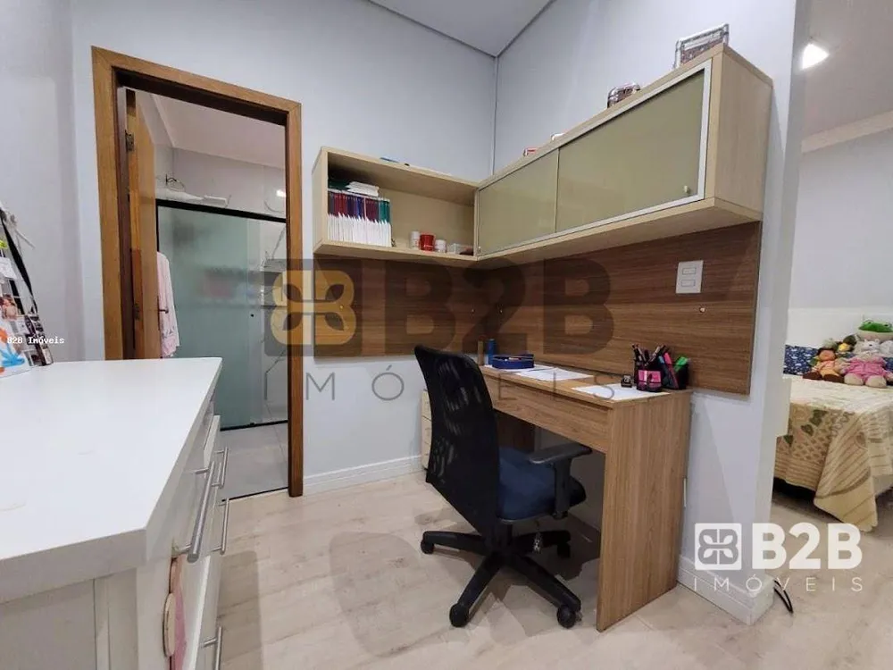 Casa, 3 quartos, 235 m² - Foto 14