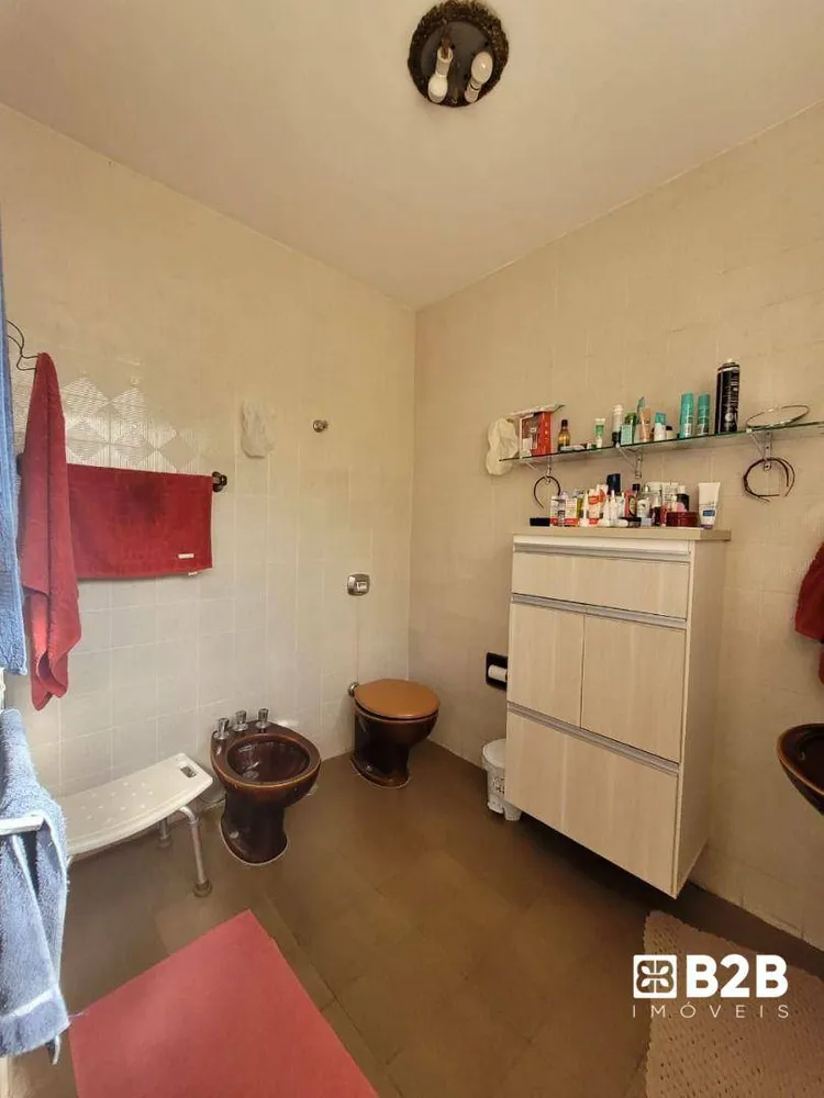 Casa, 3 quartos, 239 m² - Foto 1