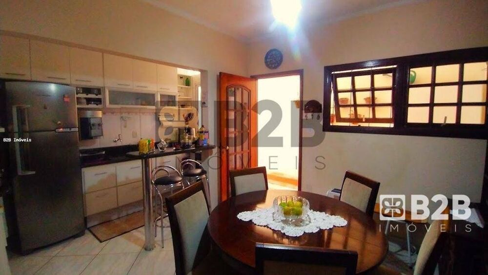 Casa, 3 quartos, 196 m² - Foto 5