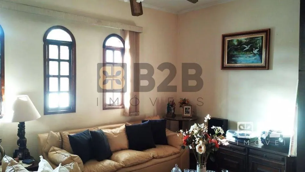 Casa, 3 quartos, 196 m² - Foto 3