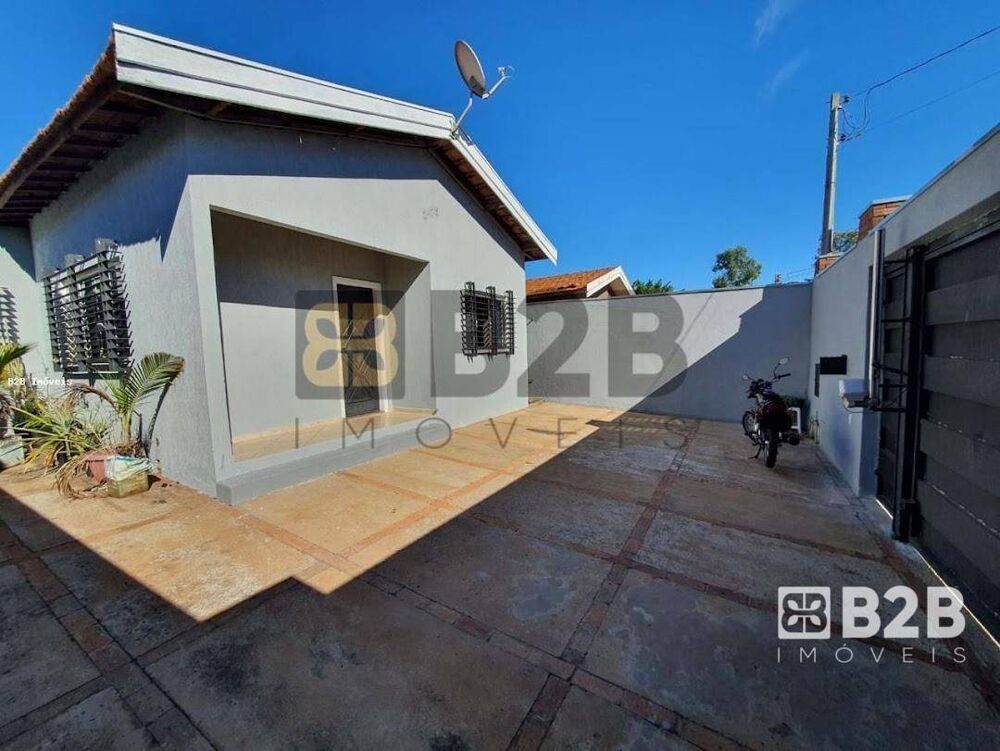 Casa à venda com 5 quartos, 158m² - Foto 1