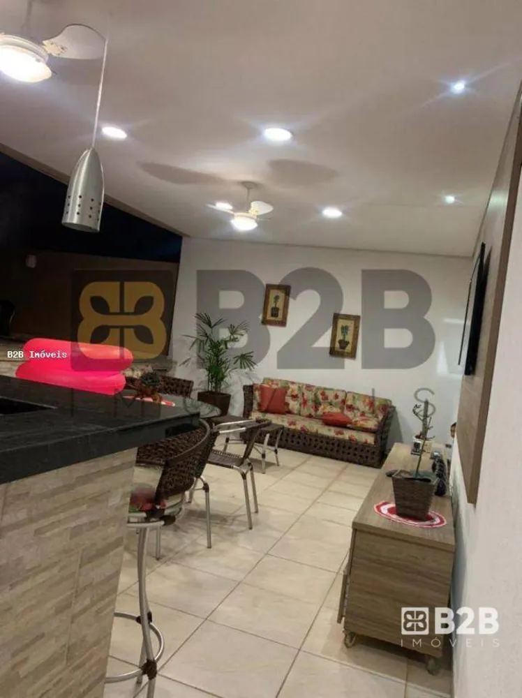 Casa, 3 quartos, 167 m² - Foto 1
