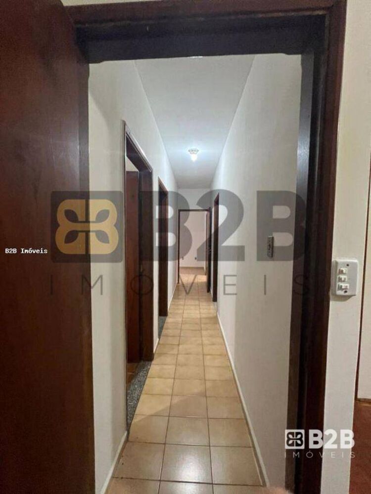 Casa à venda com 3 quartos, 120m² - Foto 3
