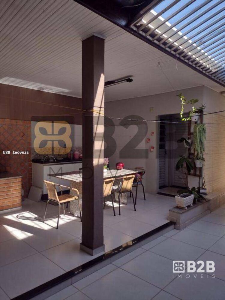 Casa, 4 quartos, 253 m² - Foto 4