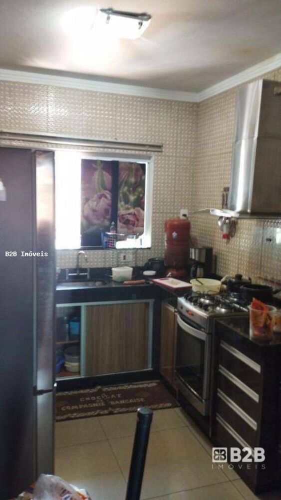 Casa à venda com 3 quartos, 177m² - Foto 3