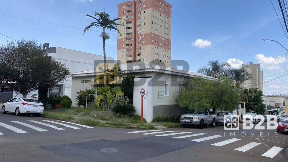 Terreno à venda com 1 quarto, 256m² - Foto 1