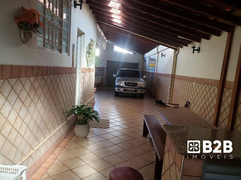Casa, 3 quartos, 233 m² - Foto 4