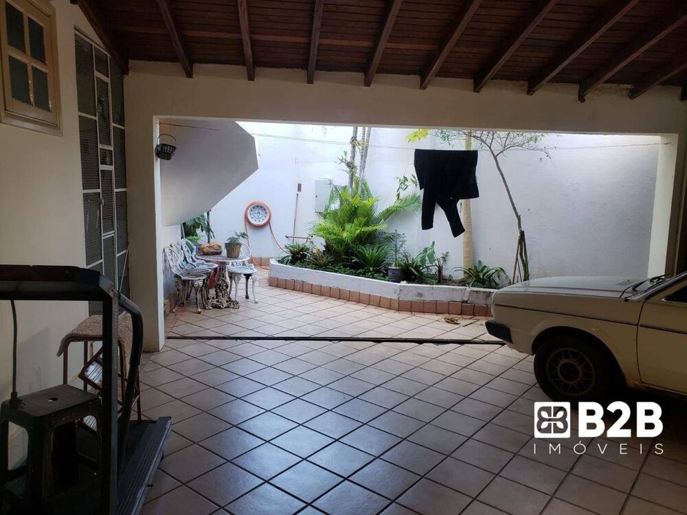 Casa, 3 quartos, 233 m² - Foto 3