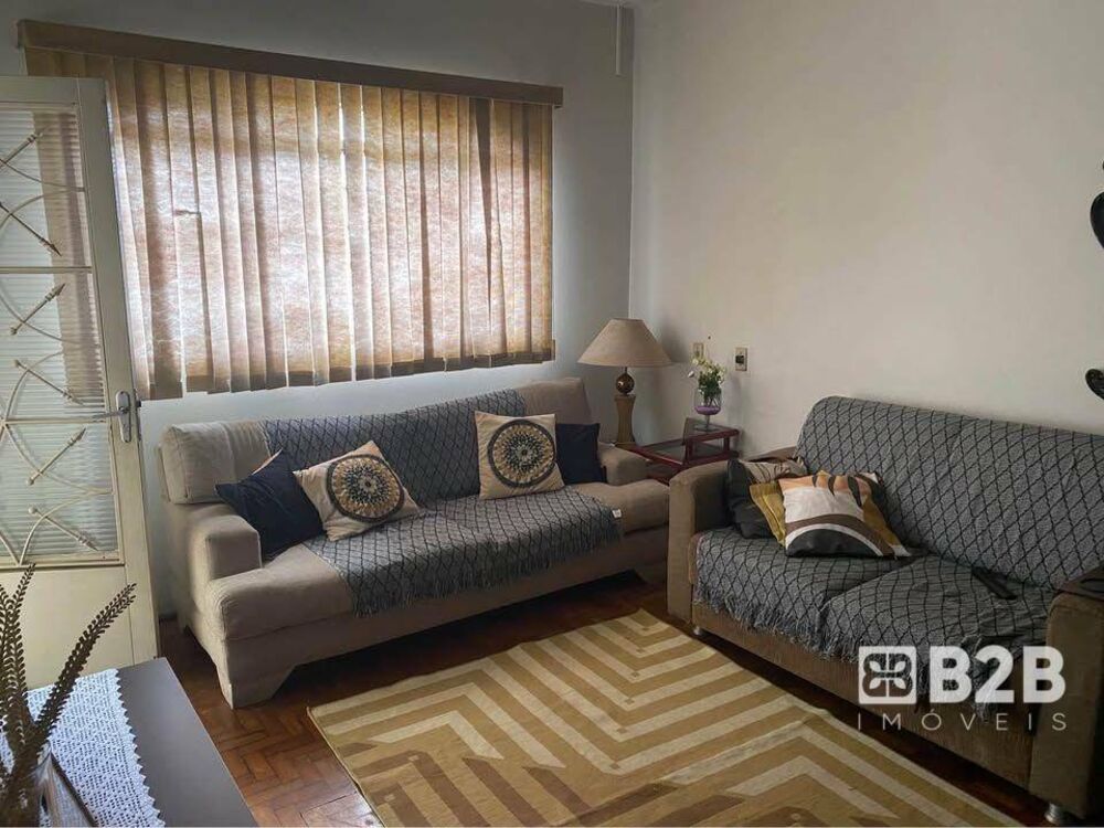 Casa à venda com 4 quartos, 200m² - Foto 4