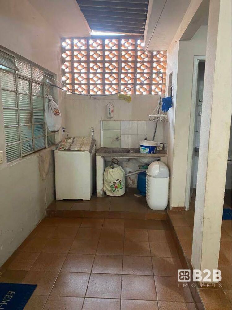 Casa à venda com 4 quartos, 200m² - Foto 8