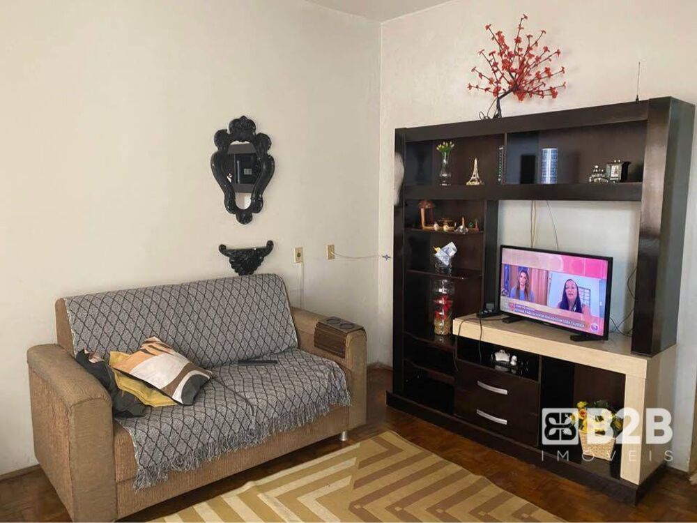 Casa à venda com 4 quartos, 200m² - Foto 3