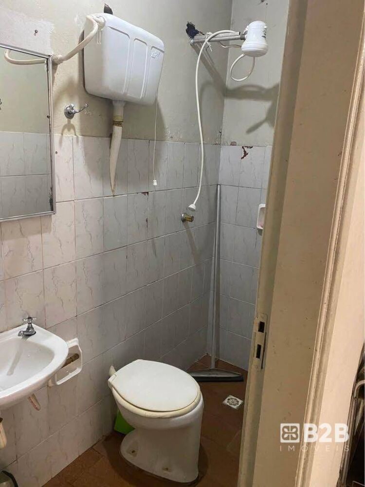 Casa à venda com 4 quartos, 200m² - Foto 5