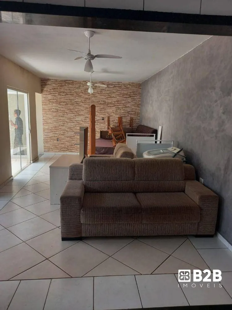 Casa, 3 quartos, 171 m² - Foto 4