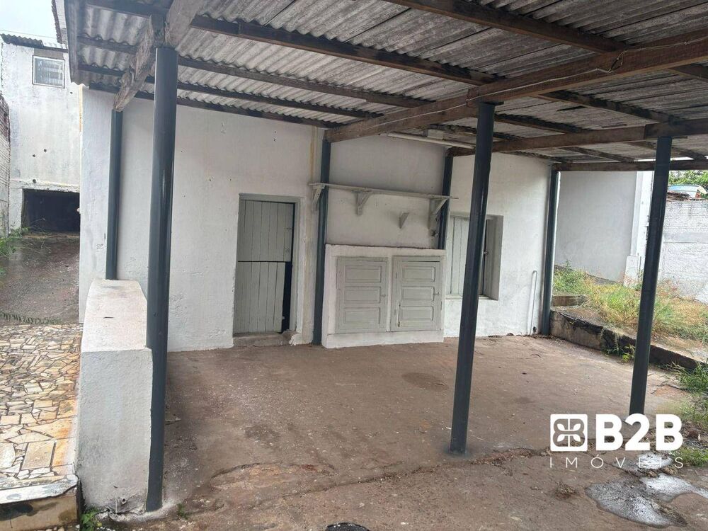 Casa para alugar com 5 quartos, 290m² - Foto 18