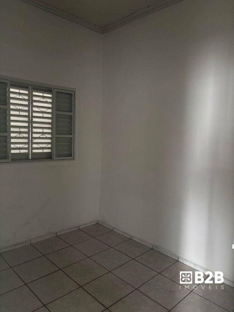 Casa para alugar com 5 quartos, 290m² - Foto 6