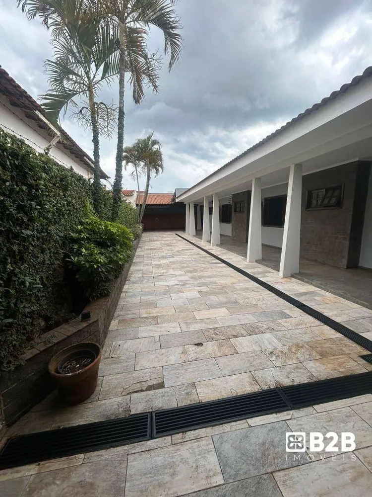 Casa, 4 quartos, 308 m² - Foto 1