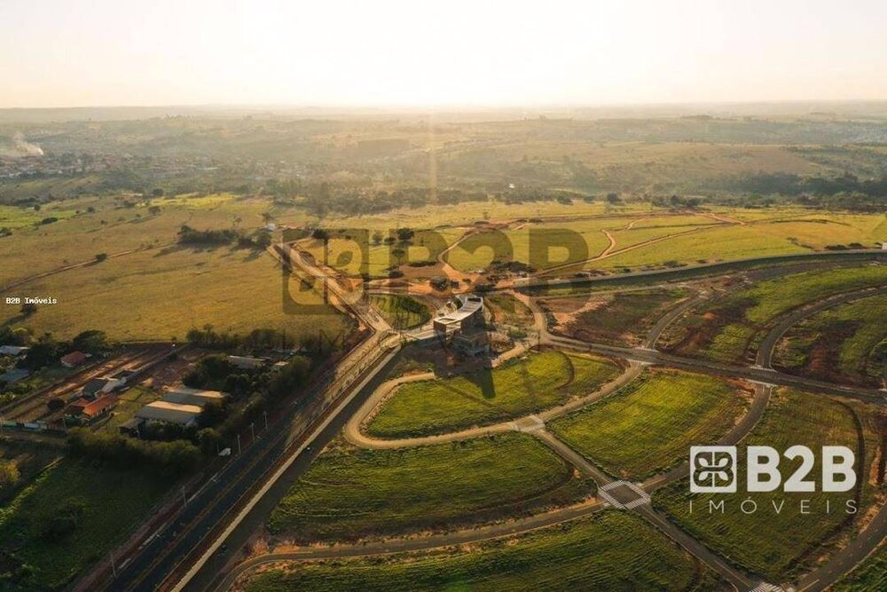 Loteamento e Condomínio, 300 m² - Foto 1