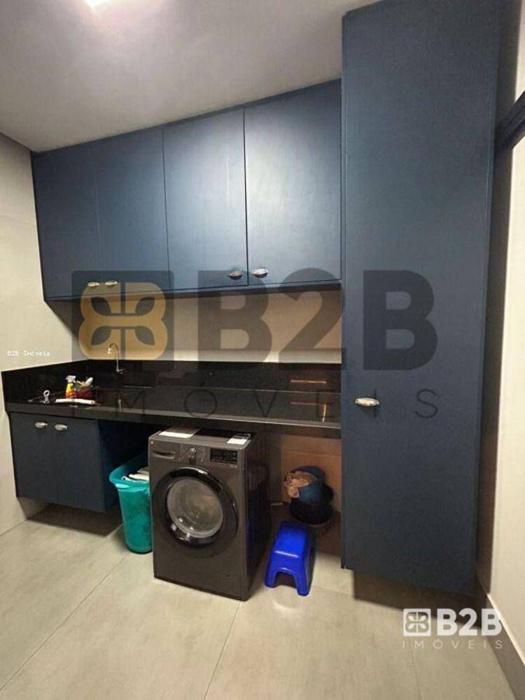 Casa à venda com 3 quartos, 300m² - Foto 21