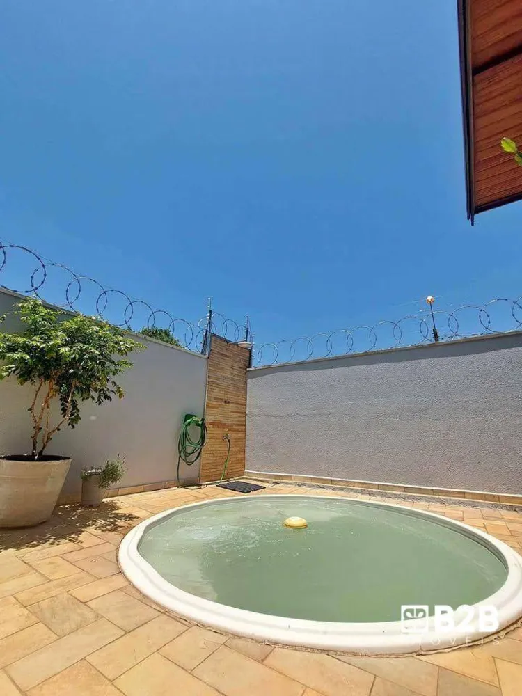Casa, 4 quartos, 172 m² - Foto 1