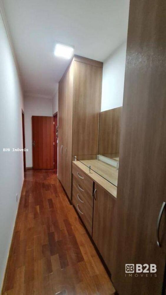 Casa à venda com 3 quartos, 270m² - Foto 5