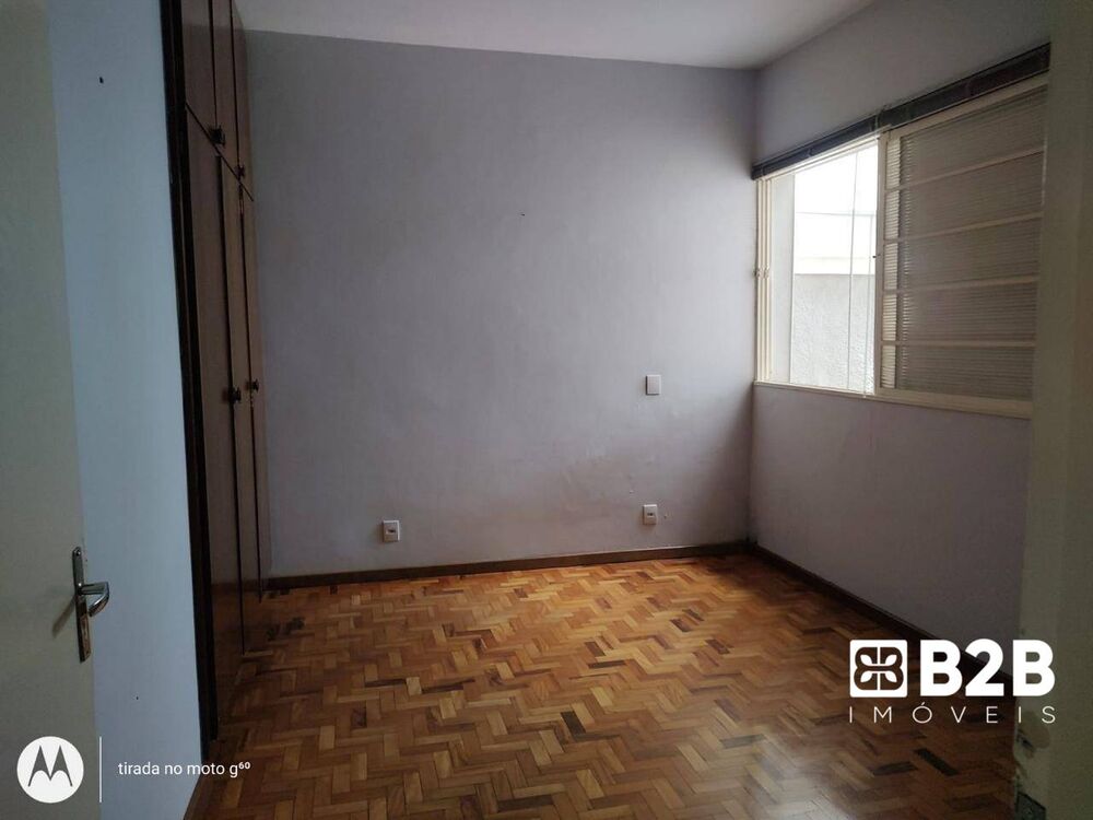 Casa para alugar com 5 quartos, 280m² - Foto 10
