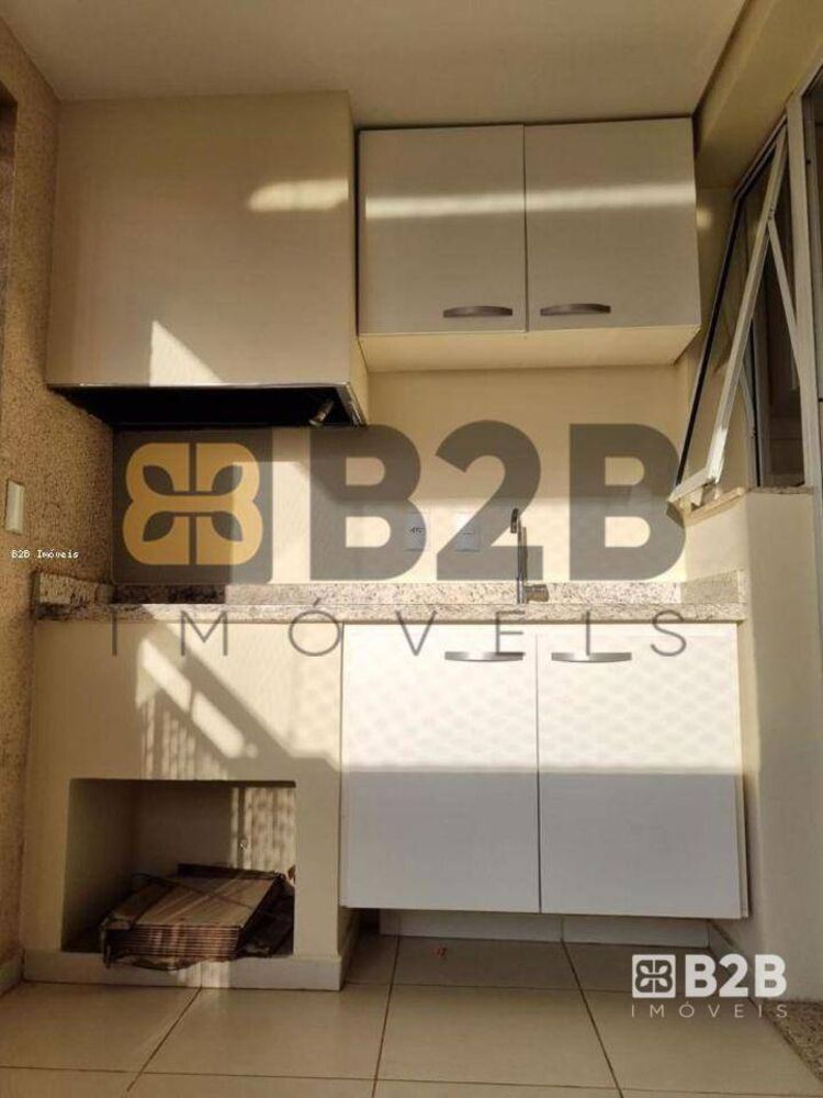 Apartamento à venda com 3 quartos, 94m² - Foto 4