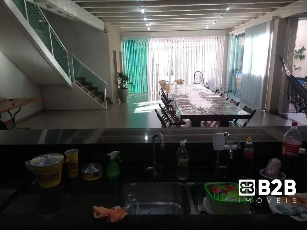 Casa, 3 quartos, 330 m² - Foto 3