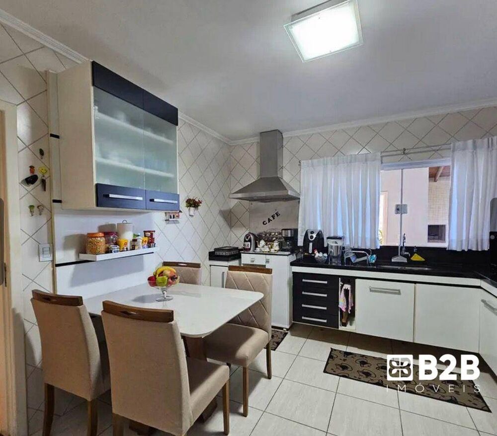 Casa, 3 quartos, 214 m² - Foto 19