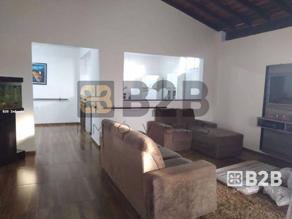 Casa à venda com 3 quartos, 132m² - Foto 3