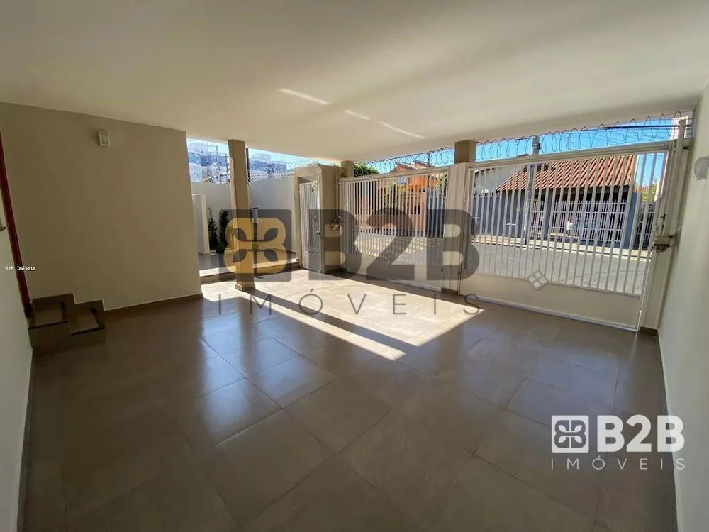 Casa, 3 quartos, 225 m² - Foto 2