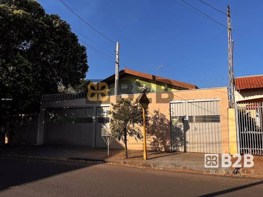 Casa, 5 quartos, 206 m² - Foto 3