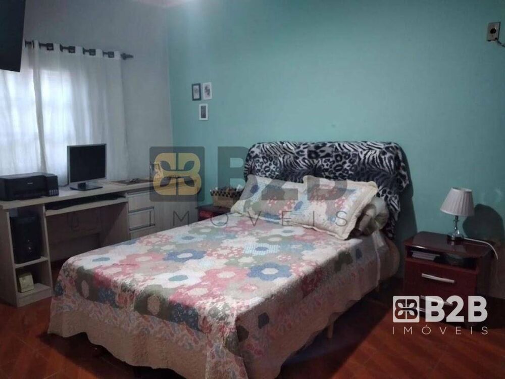 Casa, 3 quartos, 241 m² - Foto 6