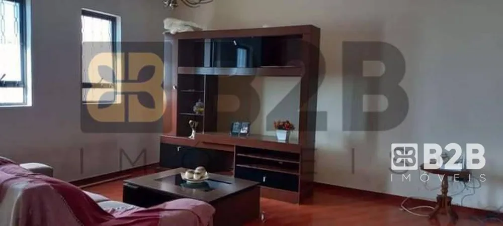Casa, 3 quartos, 241 m² - Foto 4