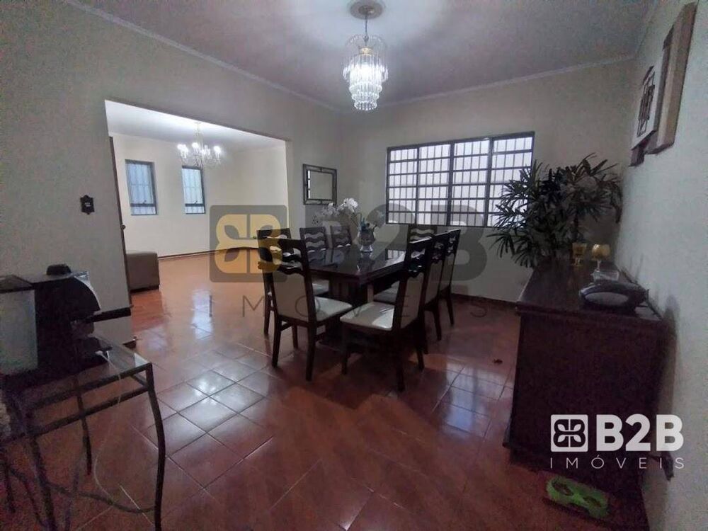 Casa, 3 quartos, 241 m² - Foto 4