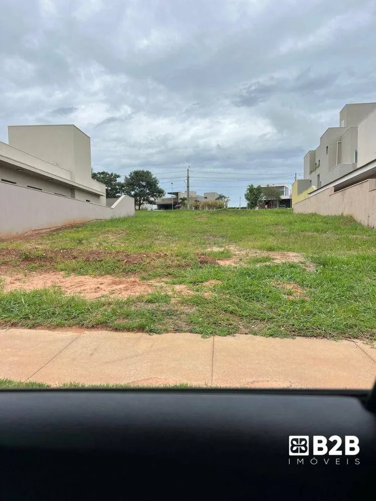 Loteamento e Condomínio, 370 m² - Foto 1