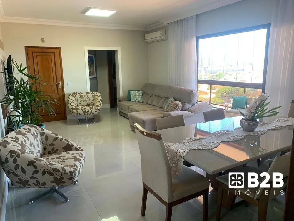 Apartamento, 3 quartos, 189 m² - Foto 1