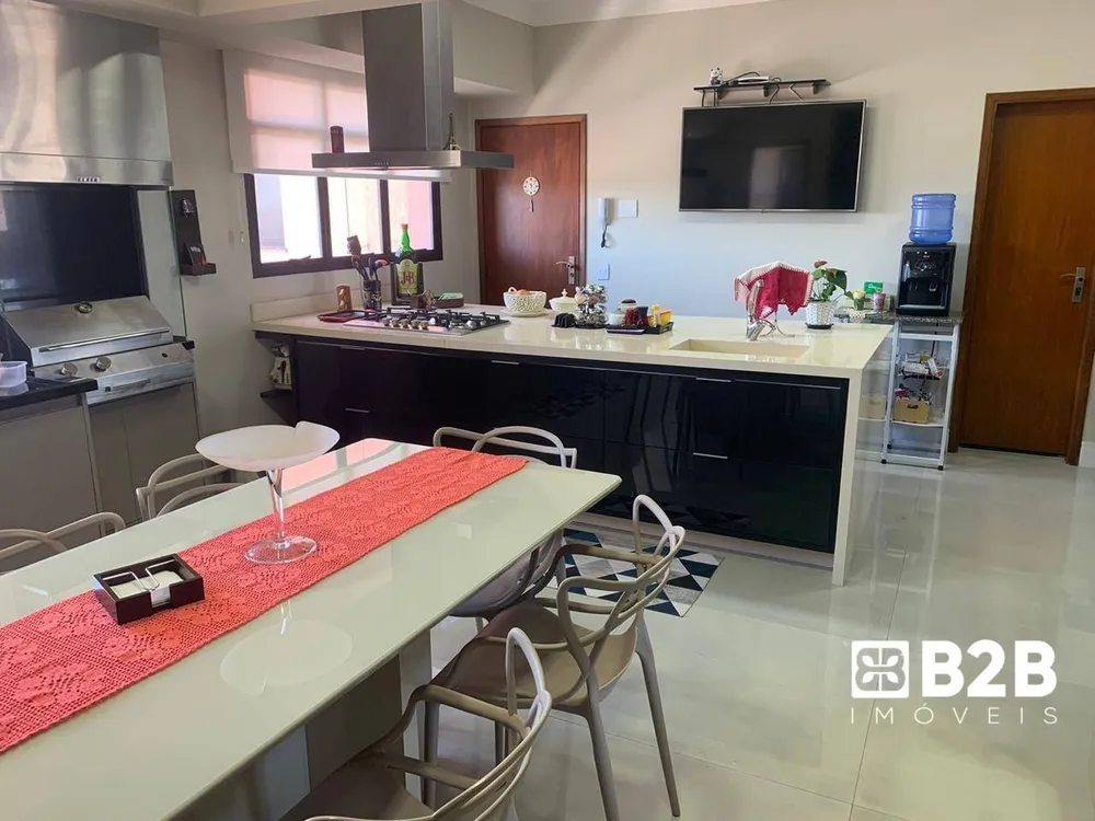 Apartamento, 3 quartos, 189 m² - Foto 3