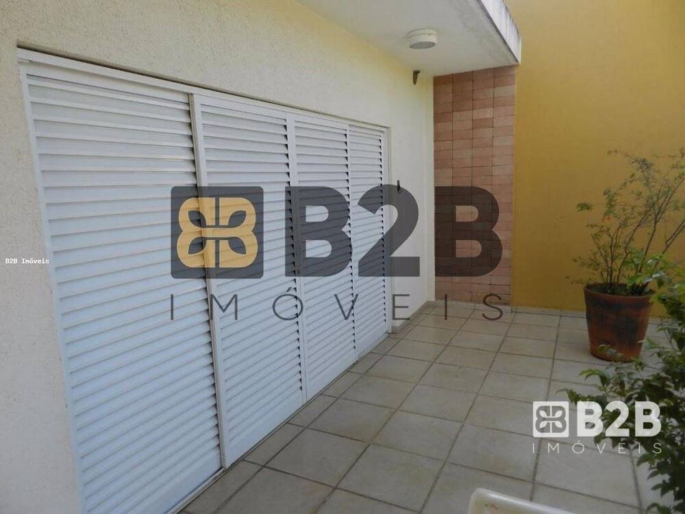 Casa à venda com 3 quartos, 344m² - Foto 7