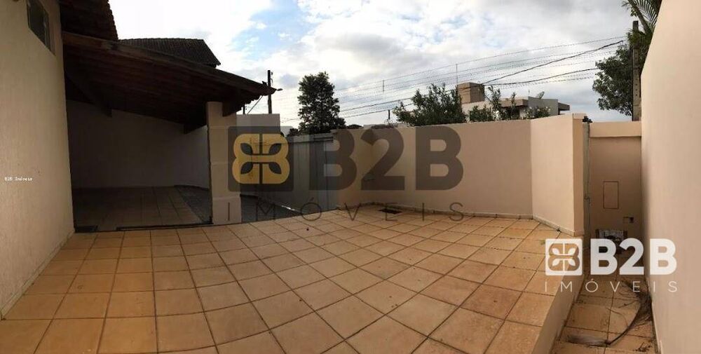 Casa, 3 quartos, 234 m² - Foto 2
