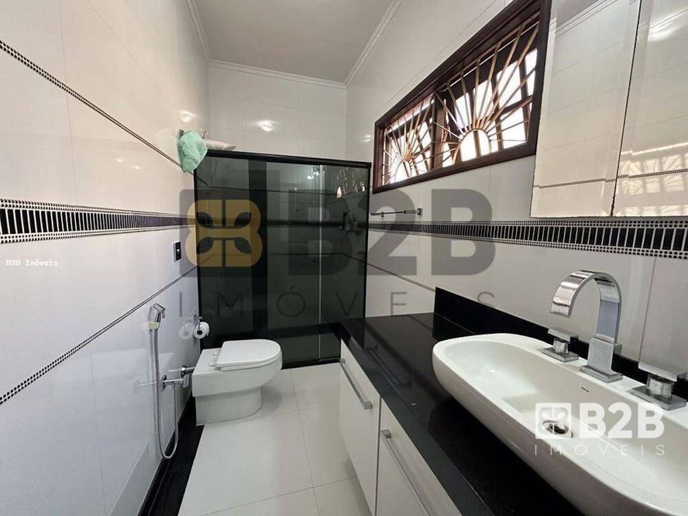 Casa, 3 quartos, 310 m² - Foto 13