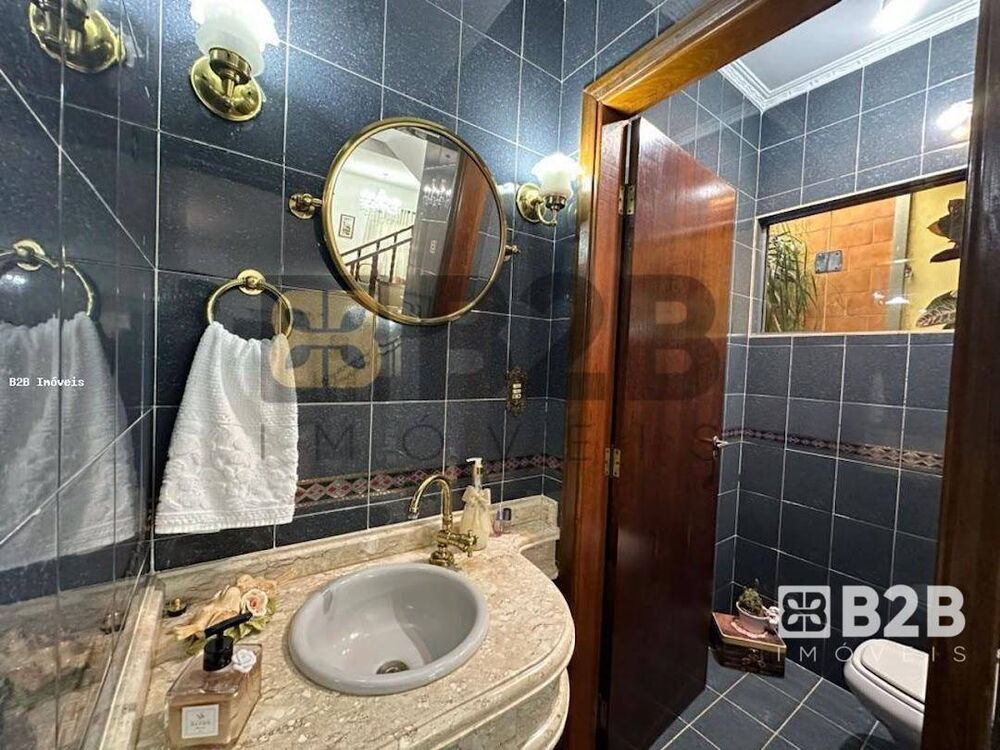 Casa, 3 quartos, 310 m² - Foto 8