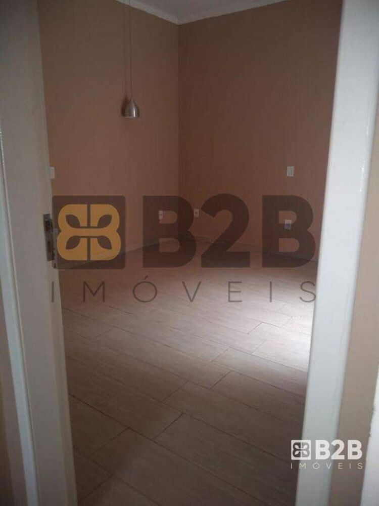 Casa à venda com 2 quartos, 72m² - Foto 5