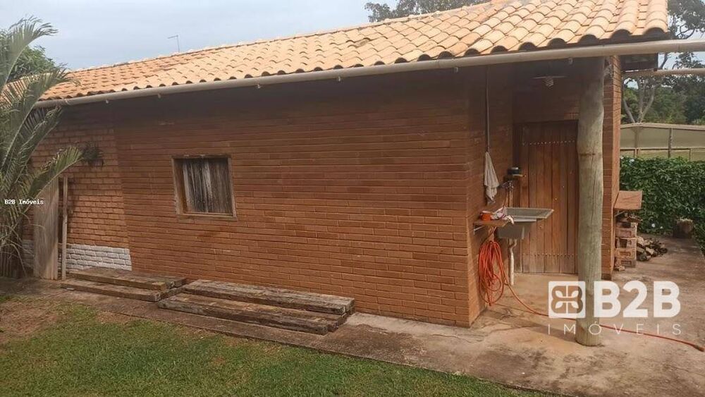 Chácara à venda com 2 quartos, 165m² - Foto 8